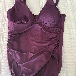 One piece Lands end swim suit